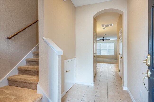 Building Photo - 1427 Summergate Dr