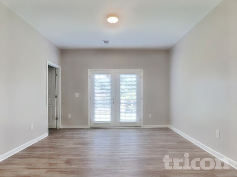 Building Photo - 4103 Laurel Creek Dr