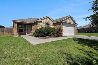 Building Photo - 2415 Fall Ct