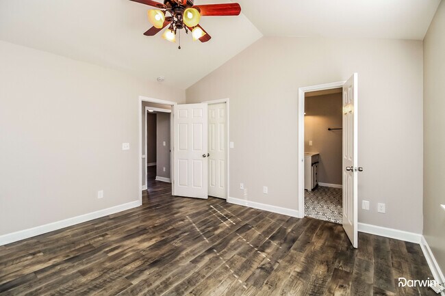 Building Photo - 2703 Darden Rd