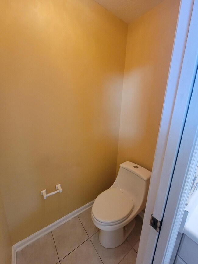 Building Photo - 4740 Waltons Cir