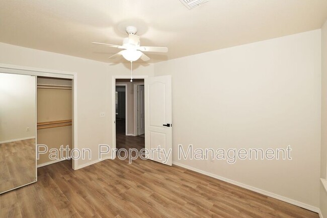Building Photo - 6205 Janae St