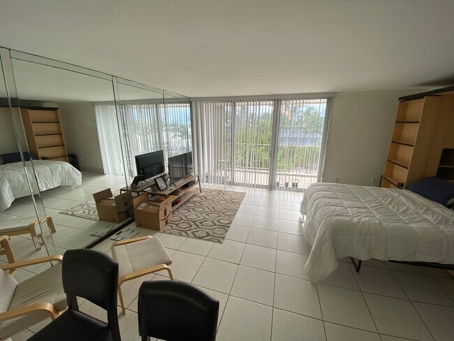 Building Photo - 1865 79th Street Cswy