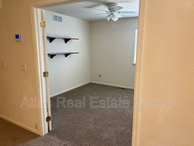Building Photo - 8179 S Mobile Way