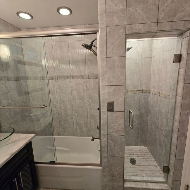 Building Photo - “Spacious West LA 3-Bedroom Home with Private Backyard & Modern Upgrades