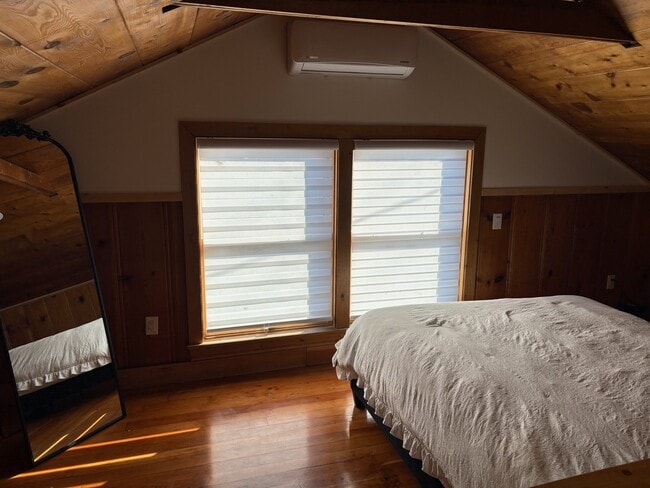 Building Photo - 200 Taylor St