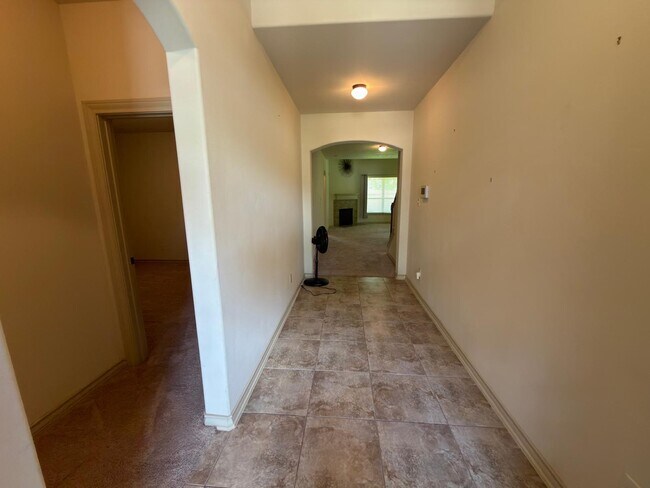 Building Photo - 3419 Selene Dr