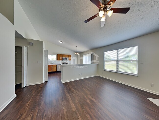 Building Photo - 5223 Waterton Lakes Dr