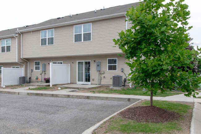 Building Photo - 2935 Winterberry Dr