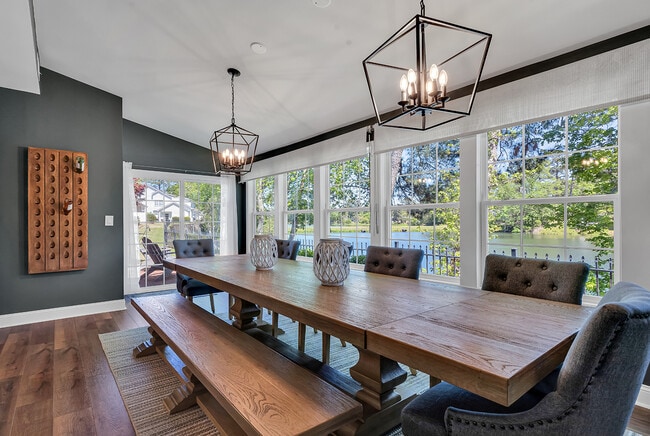 Dining room overlooking lake - 114 Gully Branch Ln