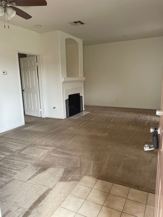 Building Photo - Welcome to Remington