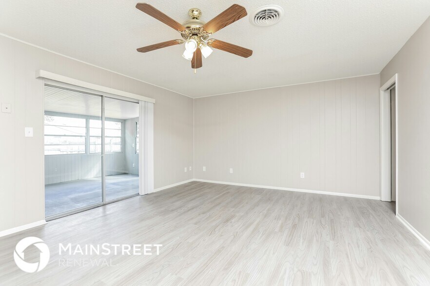 Building Photo - 10620 Jonathan Dr