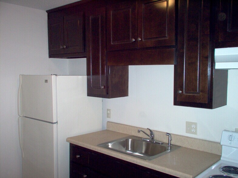 Unit 1 - 1417 8th St