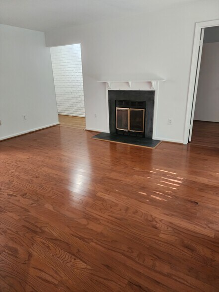 Building Photo - 20225 Shipley Ter