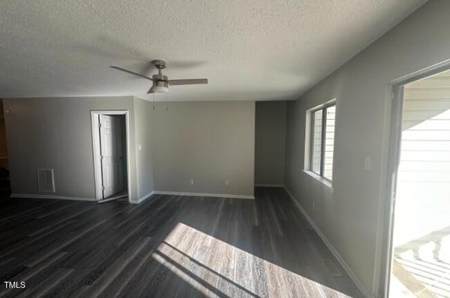 Building Photo - 4720 Walden Pond Dr