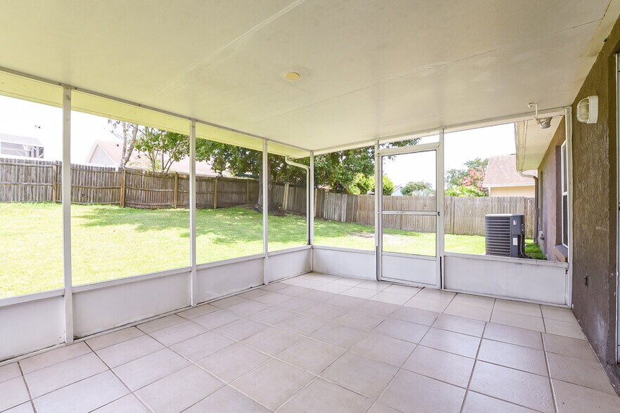Building Photo - 2556 Coachbridge Ct