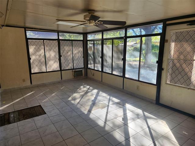 Building Photo - 3413 Urban Dr