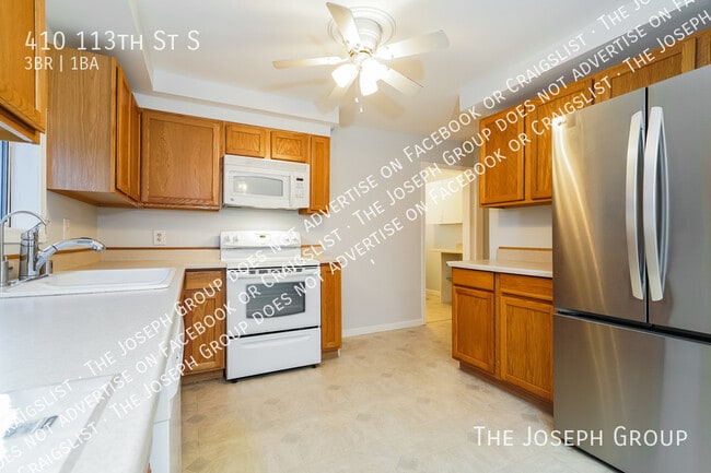 Building Photo - 410 113th St S