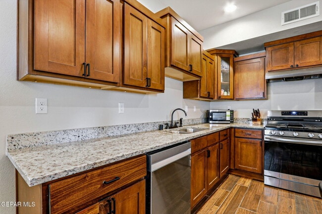 Building Photo - 3425 Dana Grey Dr