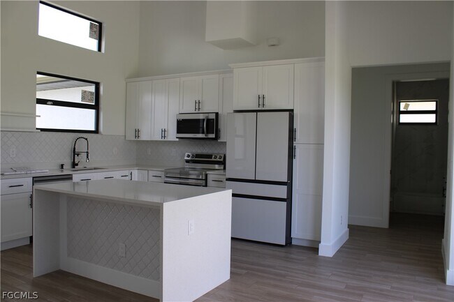 Building Photo - 4607 NW 31st Terrace