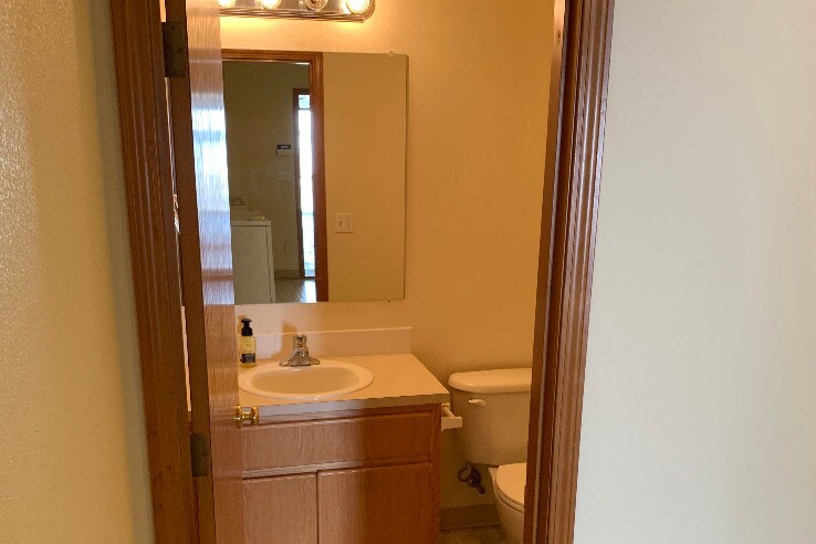.5 bathroom on first floor - 7830 SE 98th Ave