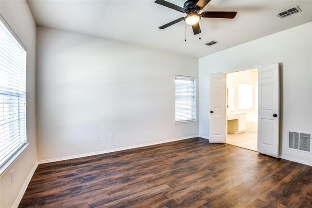 Building Photo - 5121 Timber Park Dr