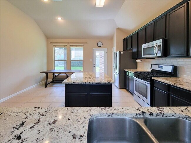 Building Photo - "Charming 3-Bed, 2-Bath Retreat in Humble, TX – Your Perfect Home Awaits on Justin Ridge Ln!"