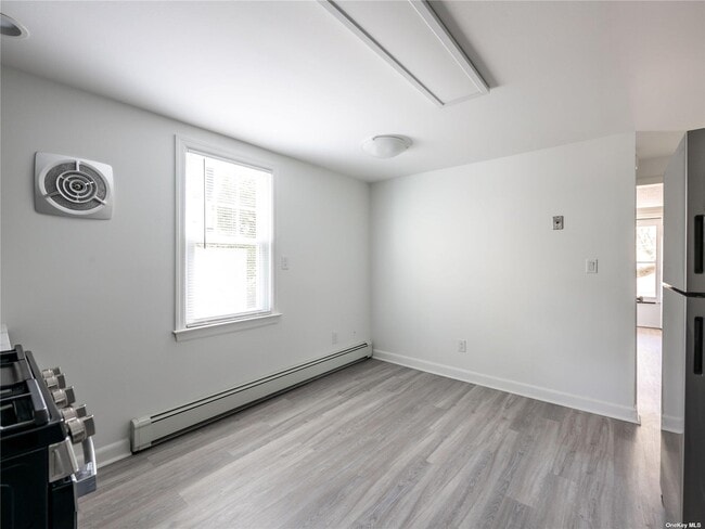 Building Photo - 11-13 3rd St