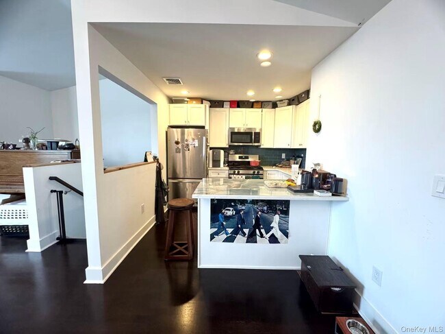 Building Photo - 508 Breton Wy