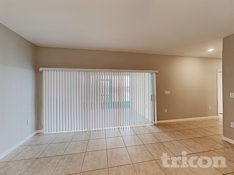 Building Photo - 417 Kestrel Dr