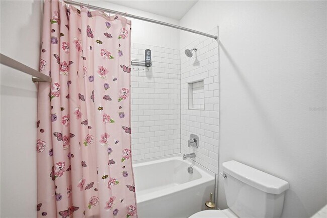 Building Photo - 11534 72nd Pl E