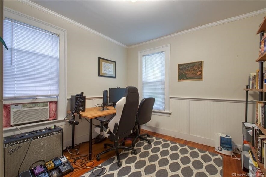 Building Photo - 102 Whiting Ln