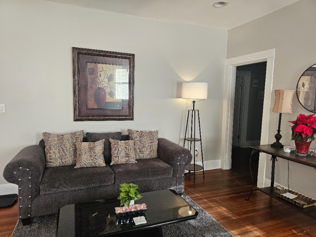 Building Photo - 104 Washington Ave