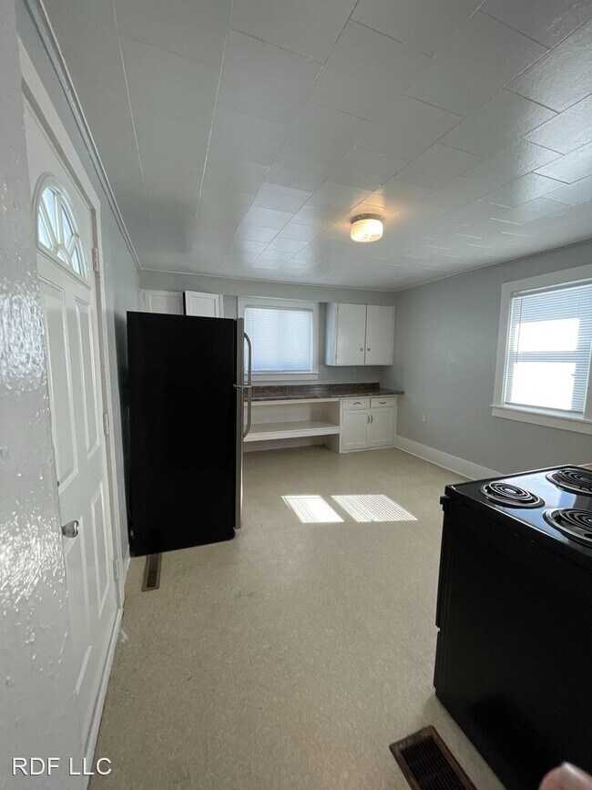 Building Photo - 3 br, 1.5 bath House - 1527 N. Ripley Street