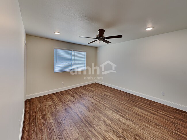 Building Photo - 3341 S 2580 W