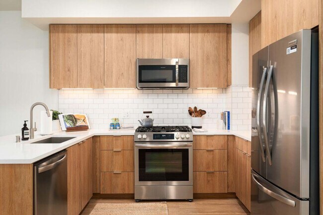 Building Photo - 1 Adrian Ct