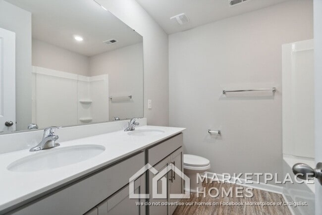 Building Photo - 9936 Brawley Ln