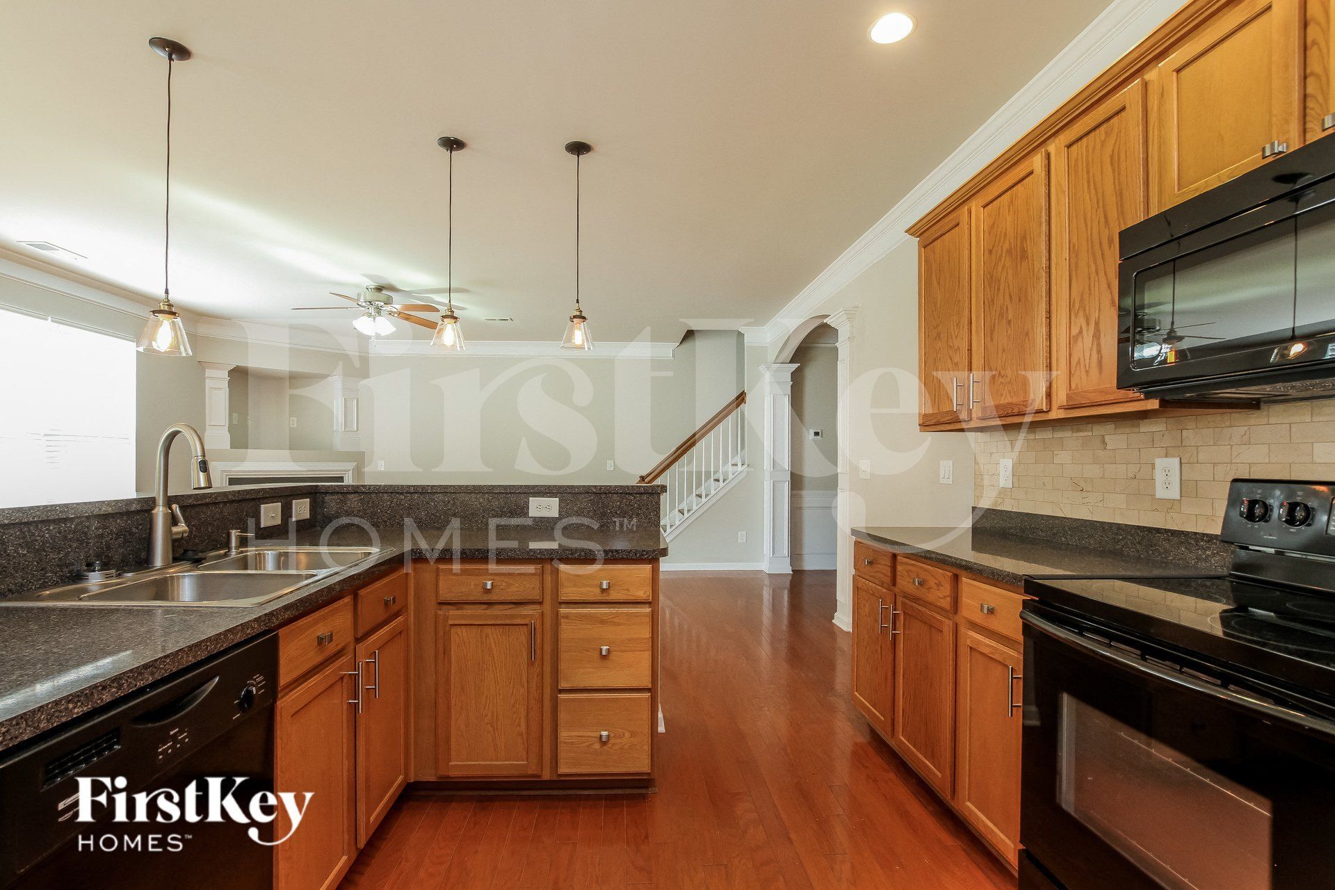 Building Photo - 1046 Mearn Rd