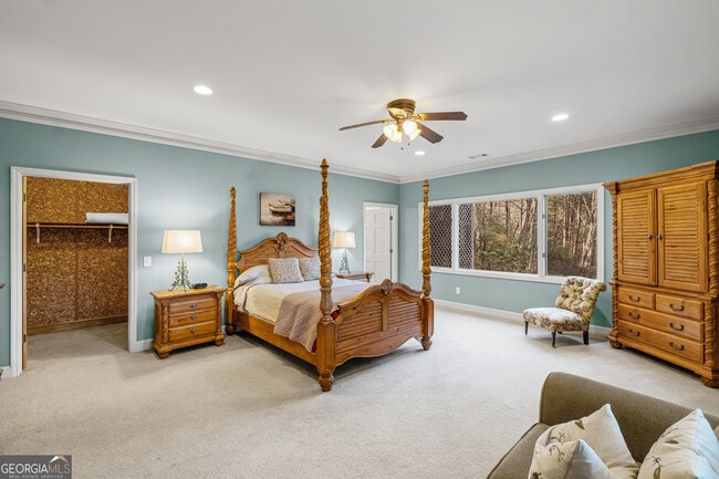 Building Photo - 339 Willow Dr