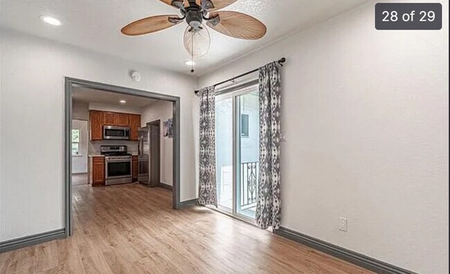 Building Photo - 10526 Downey Norwalk Rd