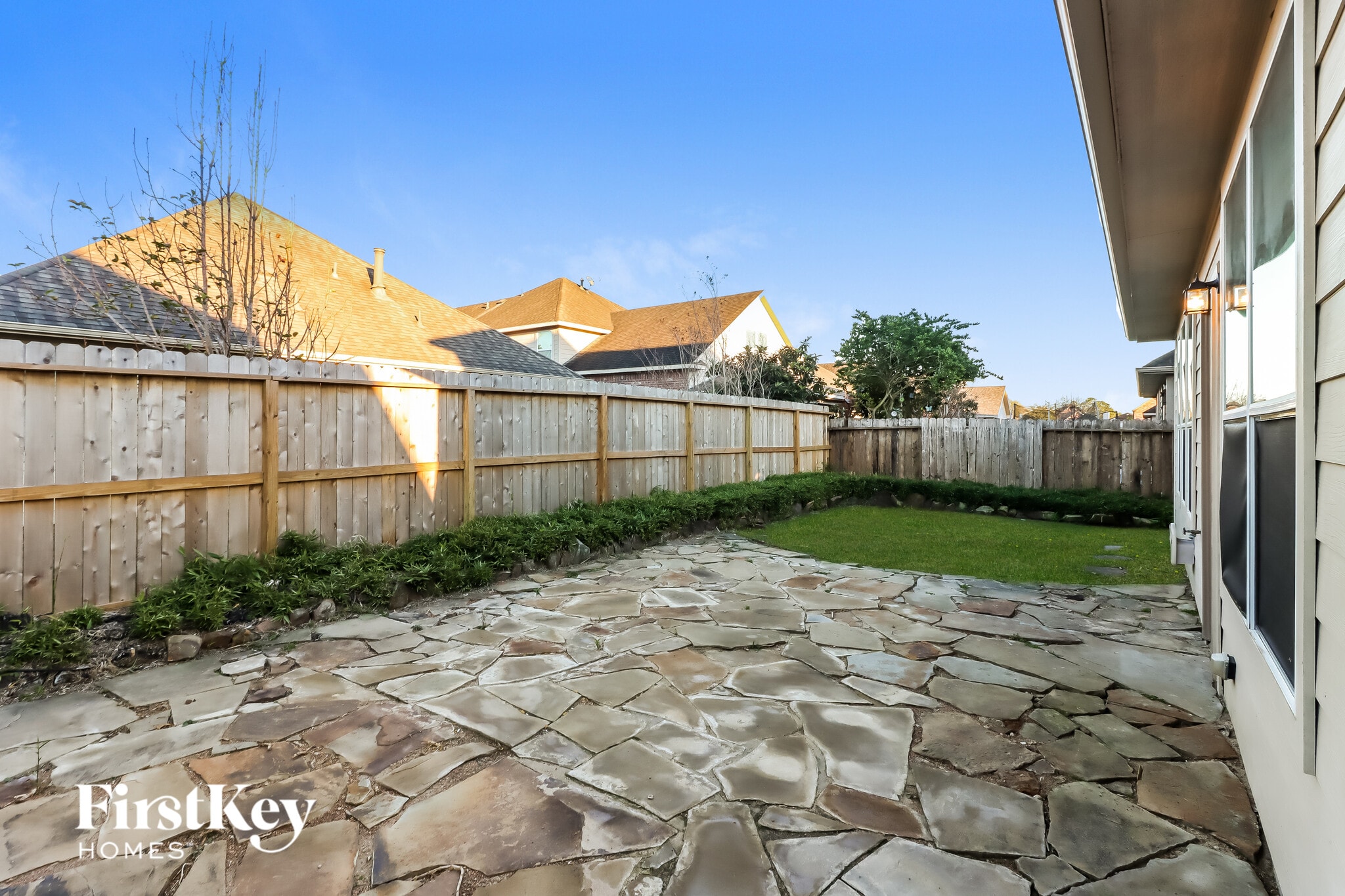 Building Photo - 1315 Lucas St