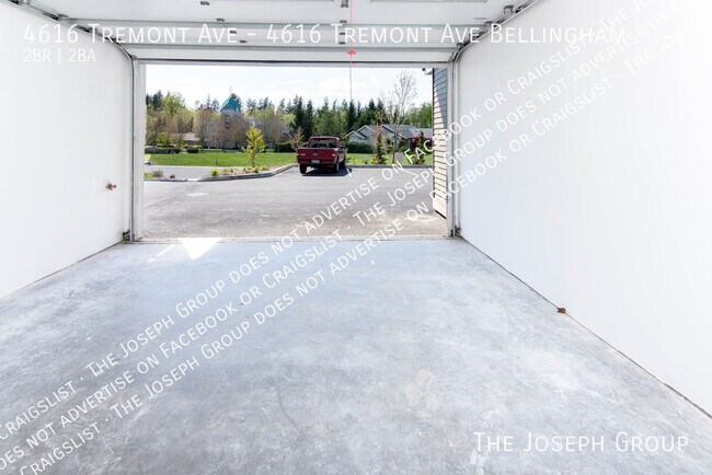 Building Photo - 4616 Tremont Ave