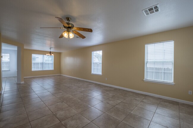 Primary Photo - Spacious 4-Bedroom Home in Prime Round Roc...