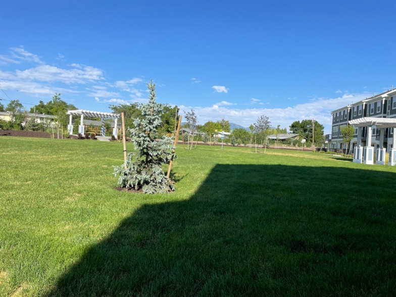 Building Photo - 3902 Kinglassie Ct