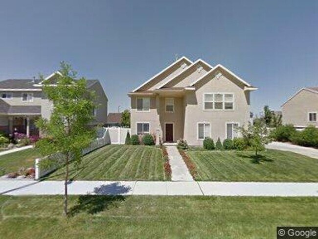 Primary Photo - Beautiful 2 Story Home w attached 2 car ga...