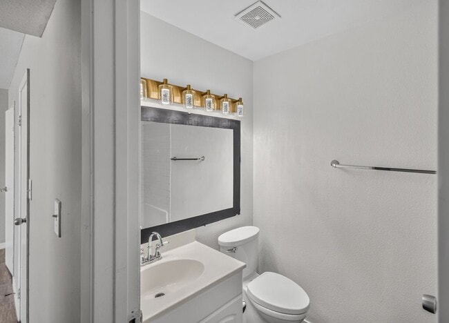 Building Photo - 6417 Placer Dr