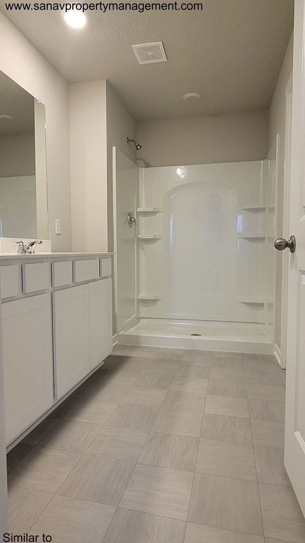 Building Photo - Spacious 4BR Home with Gourmet Kitchen & 3-Car Garage – Available End of May