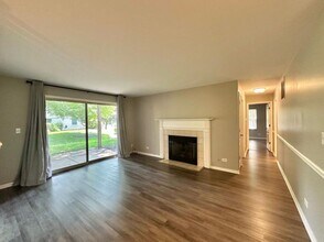 Building Photo - 2 bedroom in Winfield IL 60190
