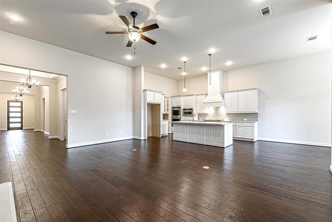 Building Photo - 28225 Beckwood Dr