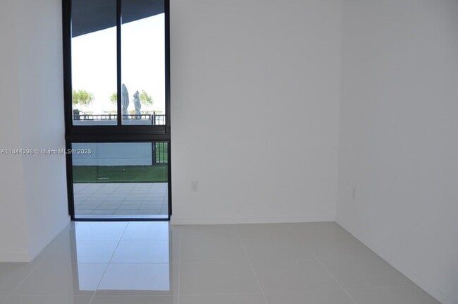 Building Photo - 5300 Paseo Blvd